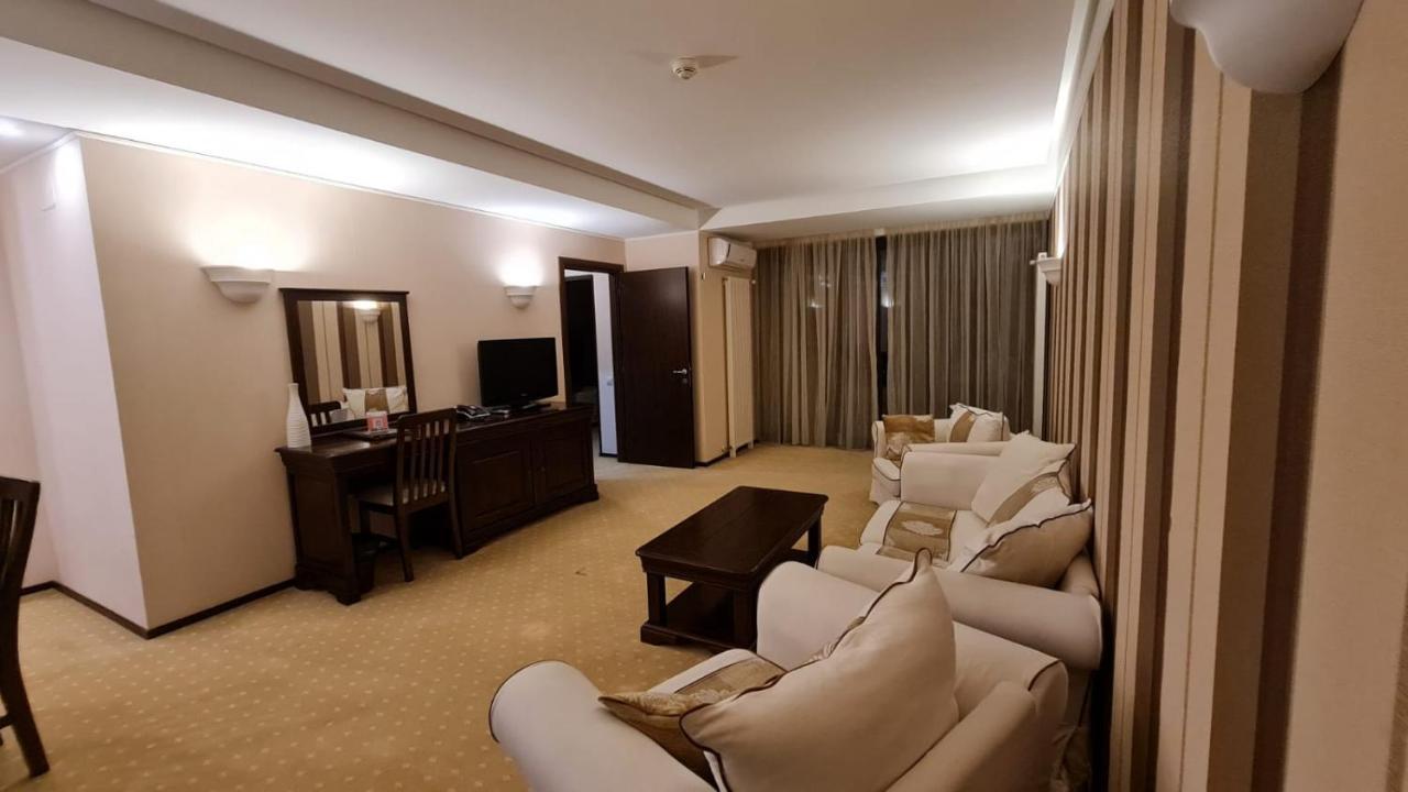Apartment 2305 Hotel Alpin פויאנה ברשוב מראה חיצוני תמונה